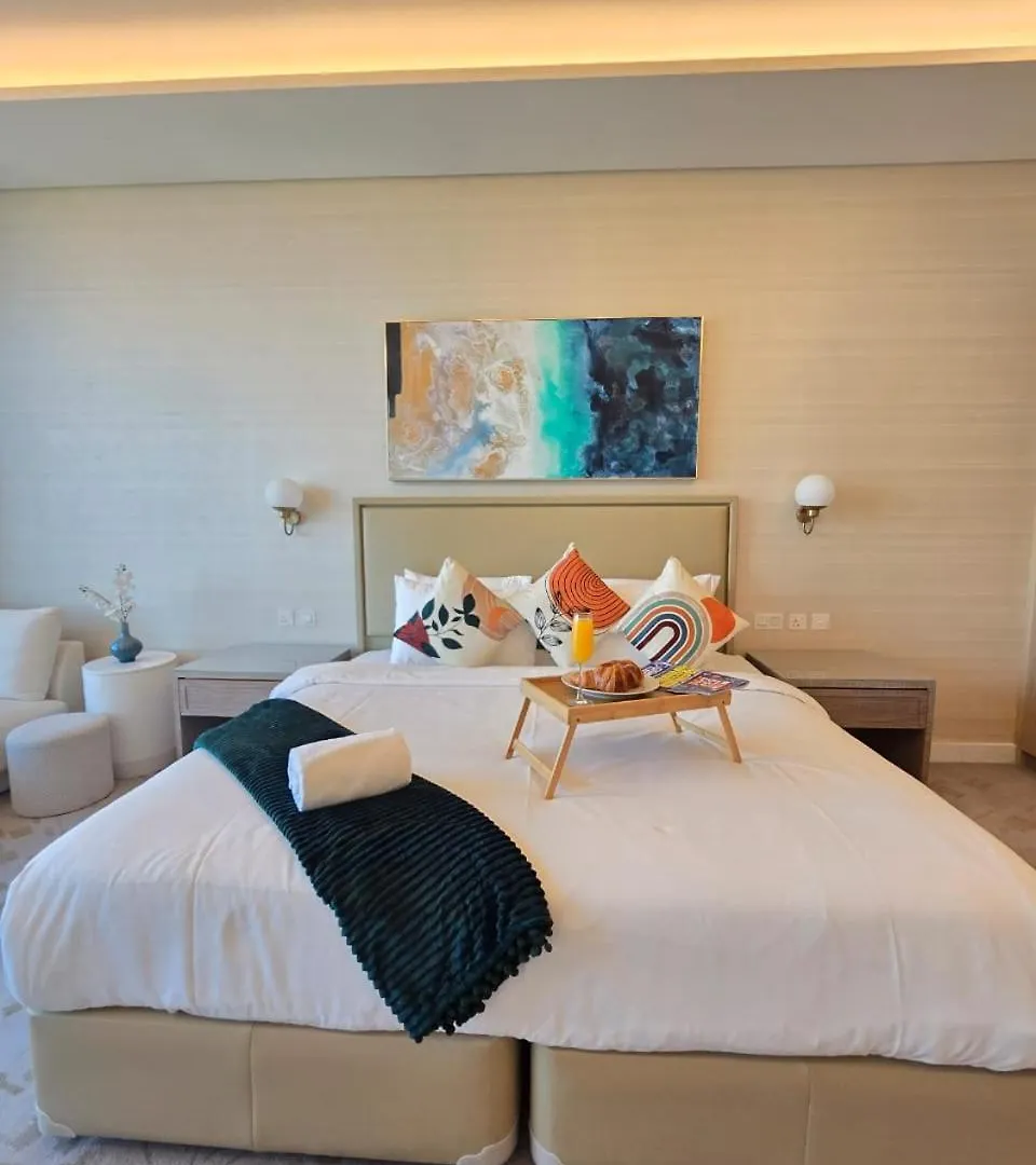 Aparthotel Skyviews Luxury 35Th St Regis 5 Stars At Palm Tower Dubái Emiratos Árabes Unidos
